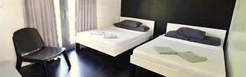 Hotel D7 2*