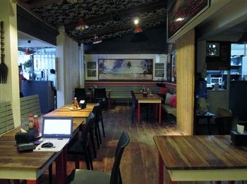 D7 Hotel